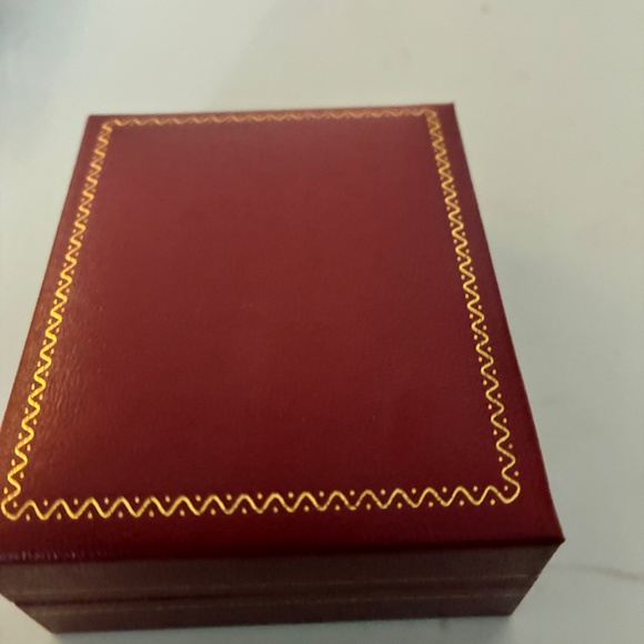 Beautiful sterling silver cross and chain - Picture 2 of 4